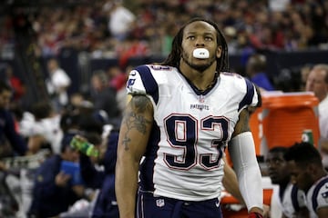 Los Colts necesitan fortalecer la defensa y han decidido apostar por todo un campeón de la NFL. Jabaal Sheard ha firmado un contrato de 3 años, por 25 millones. Un buen jugador para ir asentando una defensa que necesita mejorar mucho.