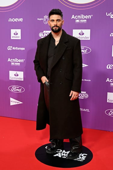 J Kbello posa en la alfombra roja. 