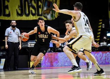 Estuvo en un campamento NBA, brilla en Argentina y sueña con la Roja: “Acá es más profesional”