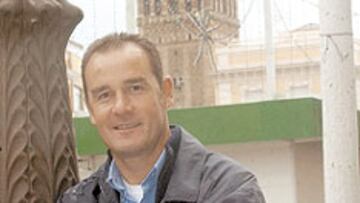 Víctor Fernández es uno de los entrenadores que más posibilidades tienen de dirigir a los galácticos la próxima temporada.