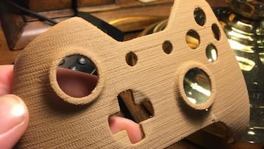 Así es el mando de Xbox One construido con madera