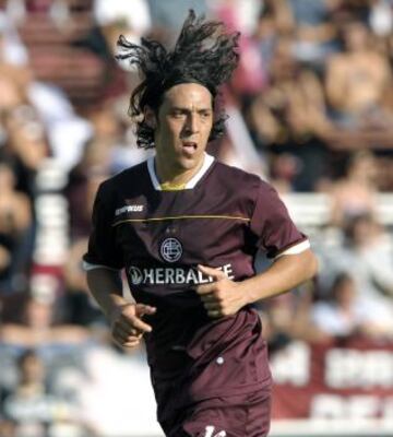 Mauro Camoranesi enfundado en la camiseta del Lanús.