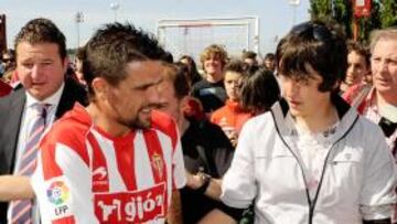 <b>EXPECTACIÓN. </b>Nacho Novo levantó pasiones en su presentación como nuevo jugador rojiblanco.