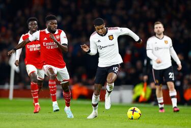 Erik ten Hag tells Marcus Rashford to stay at Man United and reject chance to join PSG