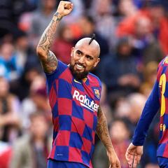 Arturo Vidal anotó y fue clave en la goleada del Barcelona