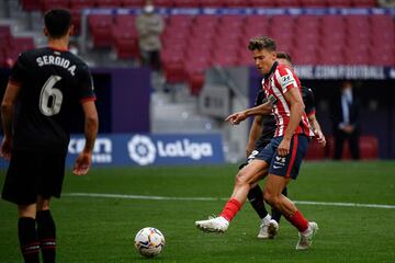 Marcos Llorente marca el 4-0 al Eibar. 