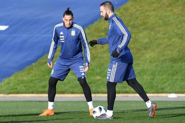 No concrete offers for Higuaín from Chelsea or Milan – Marotta