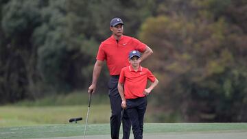 17/12/21 GOLF Tiger Woods , con su hijo Charlie WOODS (12 años) en el PNC Championship