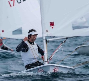 Es uno de los históricos en la vela. Ha participado en cuatro JJ.OO y conseguido importantes premios a nivel internacional.