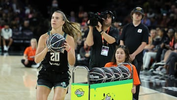 Sabrina Ionescu, base de New York Liberty, durante el concurso de triples de la WNBA.