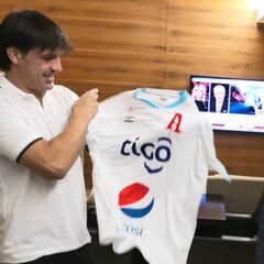 Fernando Morientes, fanático declarado de Alianza FC