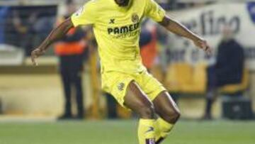 Atlético de Madrid negocia por Bakambu desde hace un mes