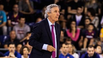Svetislav Pesic, Head coach of Fc Barcelona in action during the Liga Endesa match between FC Barcelona and Valencia Basket at Palau Blaugrana, in Barcelona, Spain, on October 13, 2019.
13/10/2019 ONLY FOR USE IN SPAIN