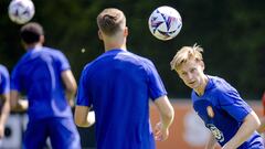 Frenkie con la selección de los Países Bajos.