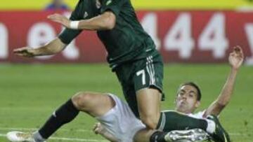 El Madrid reclamó penalti de Fernando Navarro a Cristiano