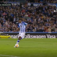 Cuando a un delantero le falta confianza nivel extremo: esto de Isak dejó a todos helado