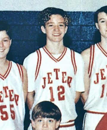 Justin Timberlake, accionista de los Memphis Grizzlies, con Jeter.