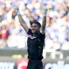 Jesús Corona podría volver a la titularidad ante Querétaro