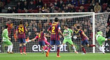 Copa del Rey. Barcelona-Getafe. 1-0. Cesc anota el primer tanto de cabeza.