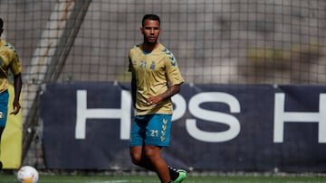 07/09/21 ENTRENAMIENTO
UD LAS PALMAS Jonathan Viera
PUBLICADA 08/09/21 NA MA22 1COL