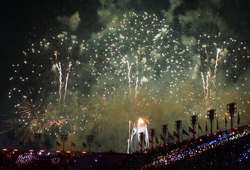 Futurista y colorida ceremonia de clausura de los Juegos Olímpicos de Invierno disputados en PyeongChang (Corea del Sur).