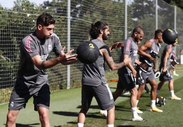 Los jugadores, durante la sesi&oacute;n vespertina de este lunes.