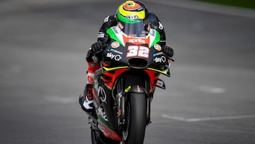 Aprilia cede la moto de Smith al italiano Lorenzo Savadori