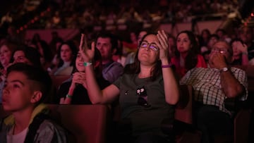 Varias personas se reúnen para apoyar la participación de Chanel Terrero durante el desarrollo del Festival de Eurovisión 2022, en Olesa de Montserrat, Barcelona, Catalunya, 14 de mayo de 2022. Olesa de Montserrat, el municipio donde la cantante pasó su infancia hasta los 16 años, celebra el éxito de la artista con un evento de 1.400 personas. El acto ha sido organizado por el propio Ayuntamiento de la localidad.
Kike Rincón / Europa Press
14/05/2022