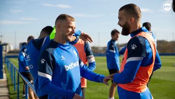 Guidetti con Laguardia en Ibaia.