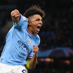 El City denuncia gritos racistas de la afición del Sevilla y desde Nervión se contesta