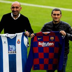 Cordialidad y sonrisas cómplices en el encuentro entre Abelardo y Valverde