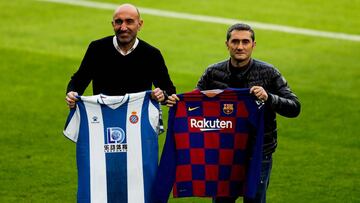 Cordialidad y sonrisas c¨®mplices en el encuentro entre Abelardo y Valverde