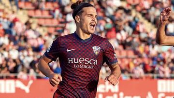 Seoane durante un partido con el Huesca.