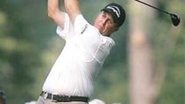 <b>APUNTA ALTO. </b>Mickelson tiene su primer US PGA en la mano.