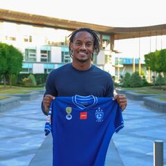 Carrillo renueva hasta el 2024