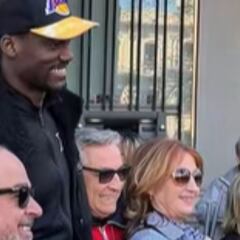 El novio de su prima se pone una gorra de Los Lakers, va a Valencia y ojo a lo que le pasa