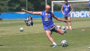 Mollejo, durante un entrenamiento con el Deportivo.