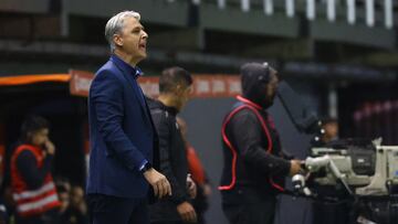 Nunes critica el arbitraje y anticipa el clásico ante Colo Colo: “Me genera dudas...”