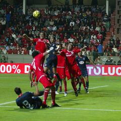 Hernán Cristante ya jugó contra el Atlético de Madrid en 2008
