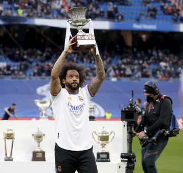 Marcelo ofrece a la afici¨®n la Supercopa de Espa?a.