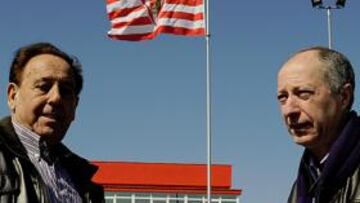 <b>COMPLICACIÓN. </b>Eduardo Díaz y Suárez Braña, ayer en Gijón.