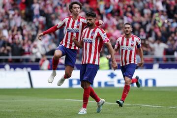 Los jugadores del Atlético de Madrid celebran el 1-0 de Diego Costa al Valencia. 