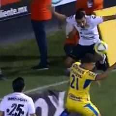 Así fue el inexistente penal que le otorgaron a Dorados de Maradona
