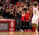 A James Harden (40+11+6) no le afecta el regreso de Chris Paul
