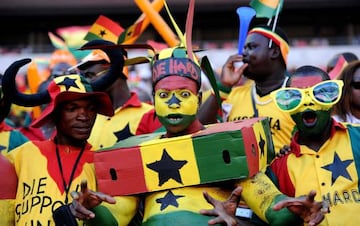 Ghana's supporters cheer prior the 2013 Africa Cup of Nations football match between Ghana and Mali at Nelson Mandela Bay Stadium in Port Elizabeth. (Stephane De Sakutin/Getty Images)