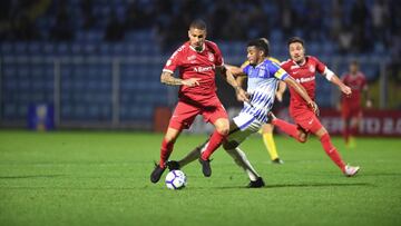 El delantero peruano, reci&eacute;n llegado de Lima, disput&oacute; el partido completo y los de Porto Alegre se llevaron los tres puntos al vencer a Ava&iacute; por 0-2.