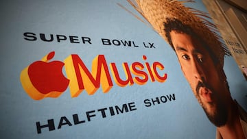 Un anuncio del espectáculo del medio tiempo del Super Bowl LX con Bad Bunny se ve en el Centro de Medios del Super Bowl LX en el Moscone Center el 4 de febrero de 2026 en San Francisco, California.