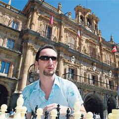 "Yo también disfruto la noche en Salamanca"