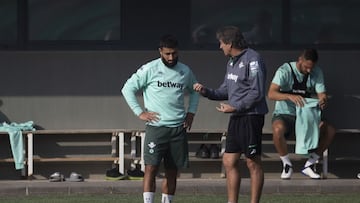 Fekir se cae de la lista del Betis ante el Barcelona