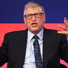 Bill Gates' confession about Steve Jobs that no one expected: He told me I should try it